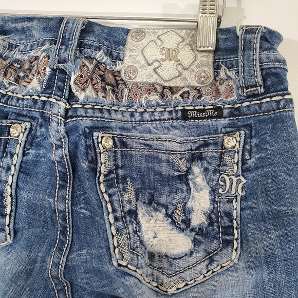 MISS ME Mid Rise Easy Boot SIZE 32 Waist - Picture 7 of 10